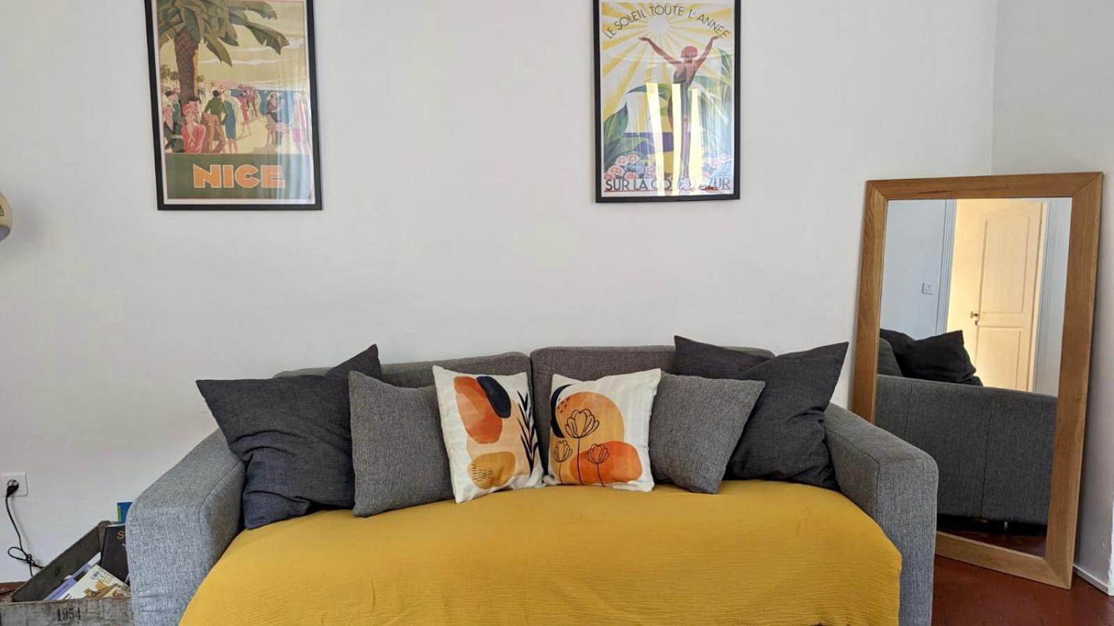 Typique - 2 Bedrooms,Typical Apartment-Old Town Nizza Esterno foto
