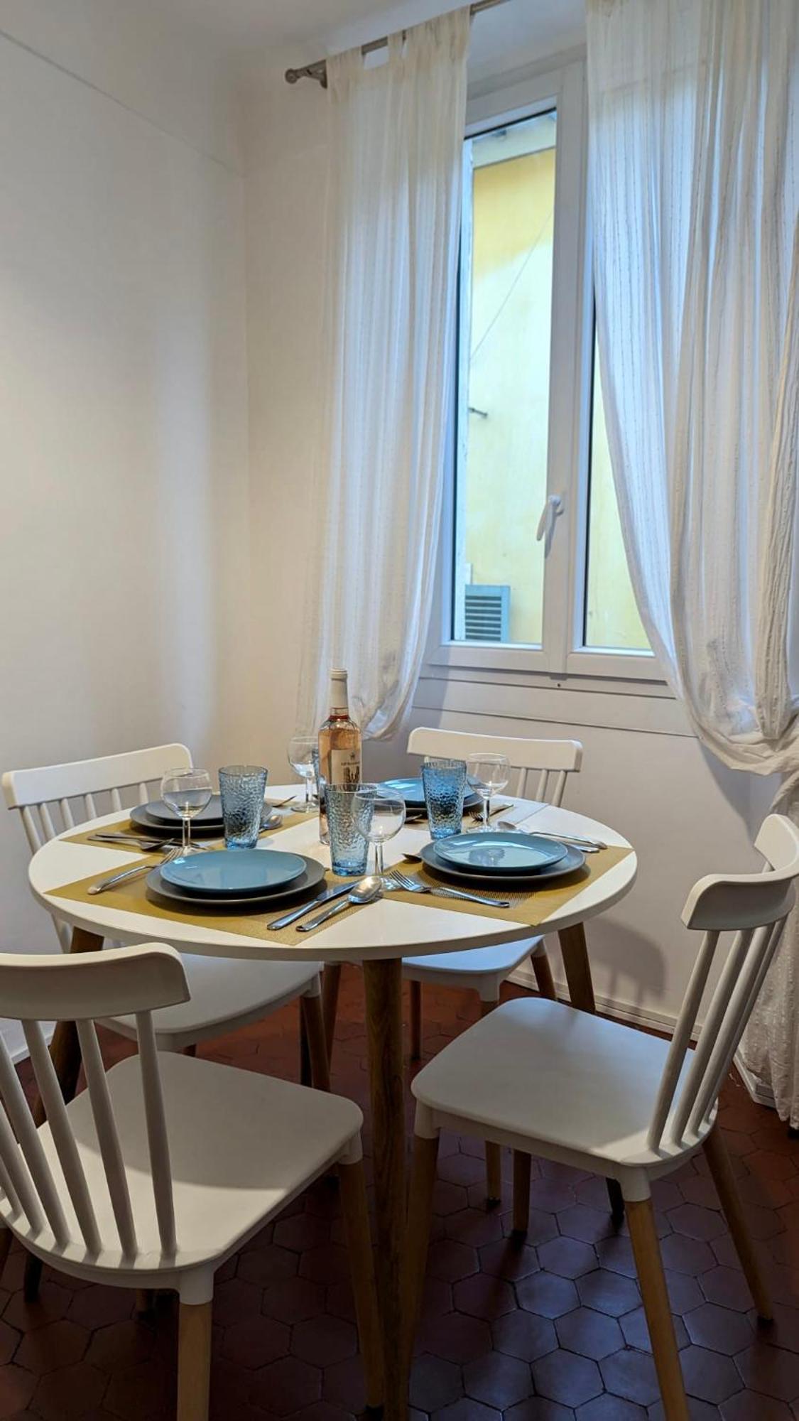 Typique - 2 Bedrooms,Typical Apartment-Old Town Nizza Esterno foto