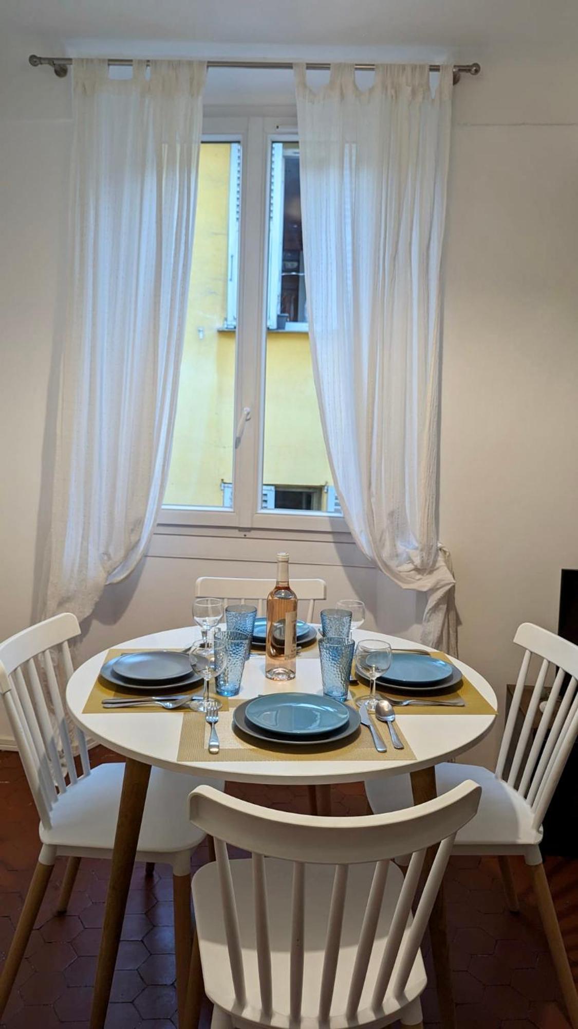 Typique - 2 Bedrooms,Typical Apartment-Old Town Nizza Esterno foto