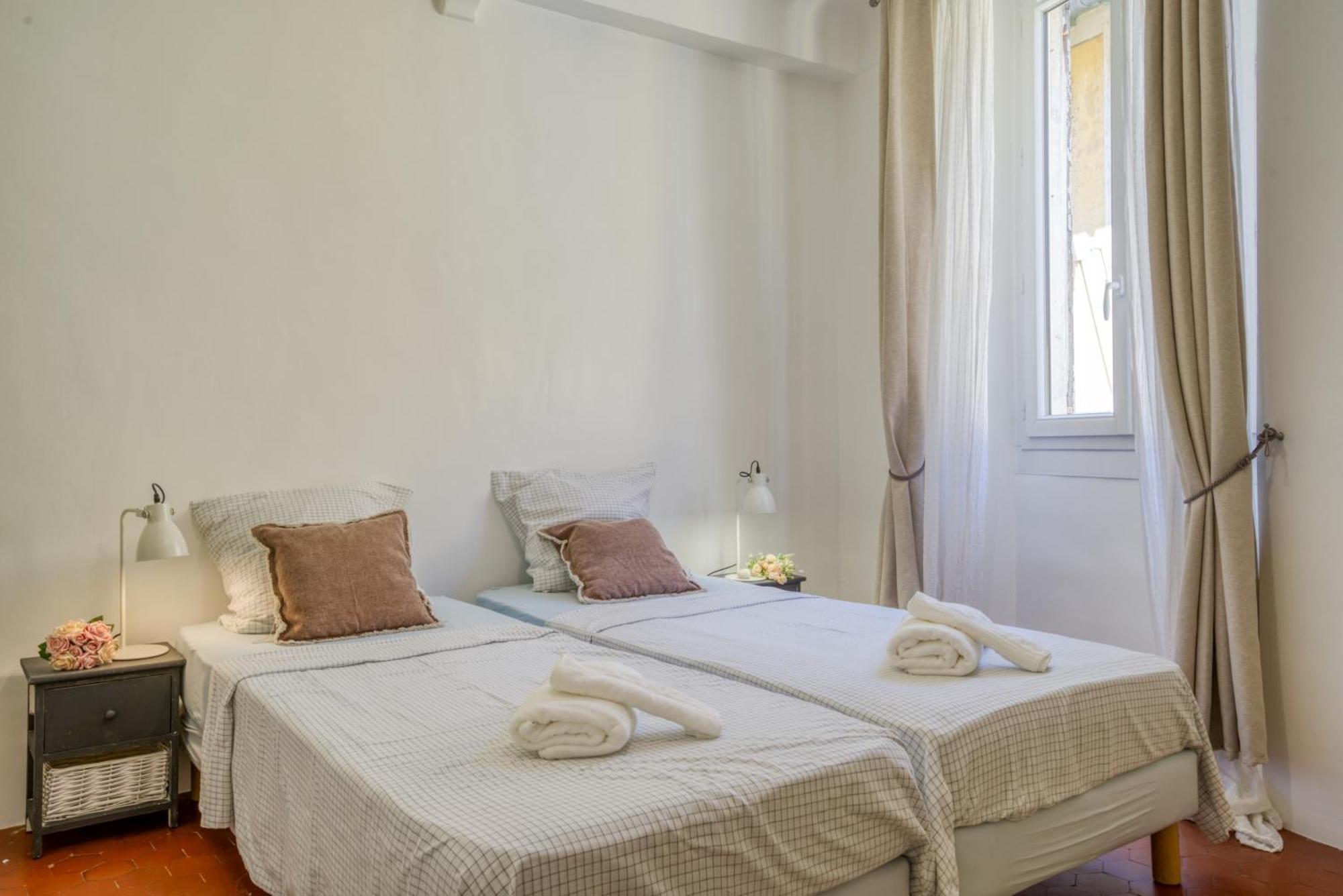 Typique - 2 Bedrooms,Typical Apartment-Old Town Nizza Esterno foto