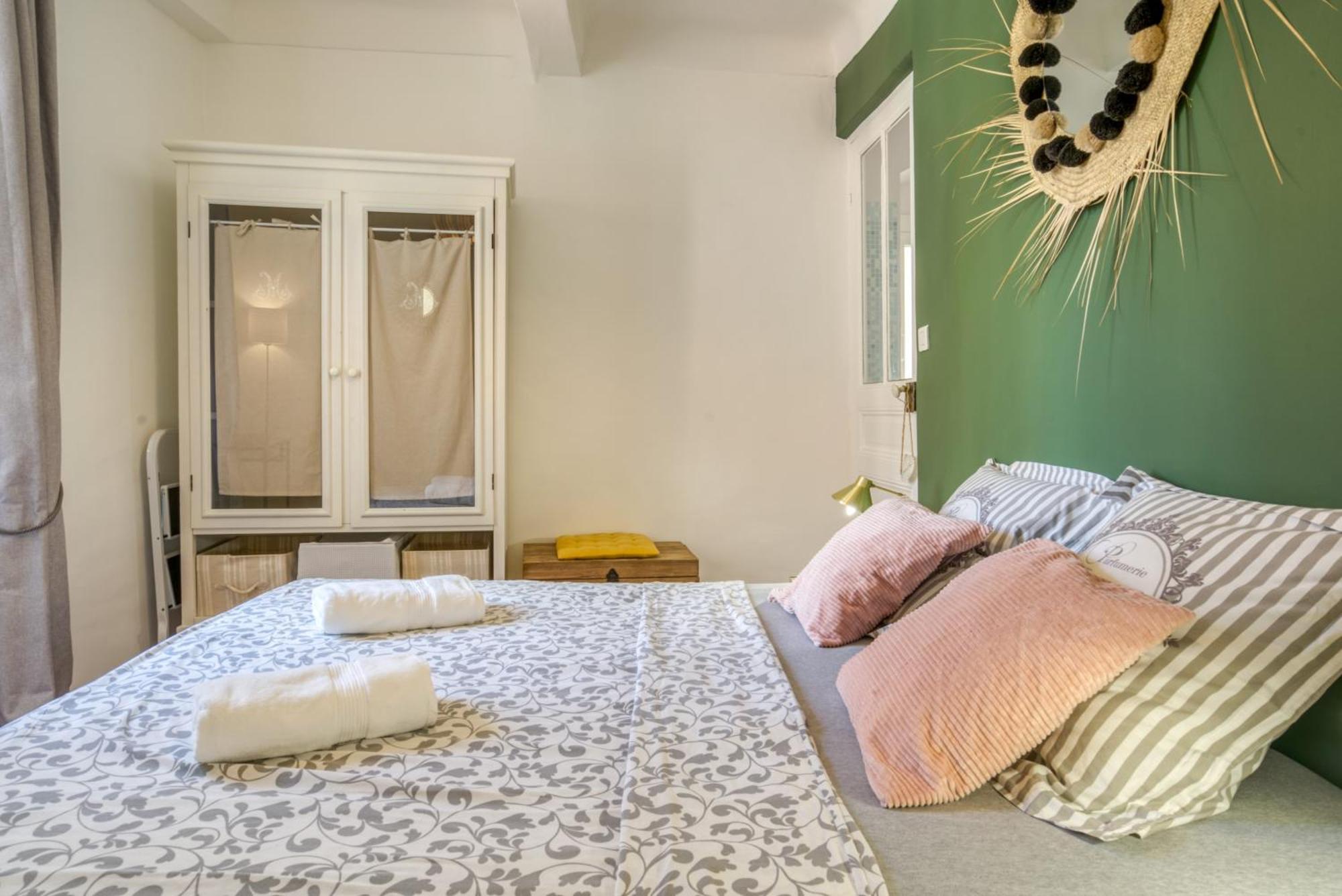 Typique - 2 Bedrooms,Typical Apartment-Old Town Nizza Esterno foto