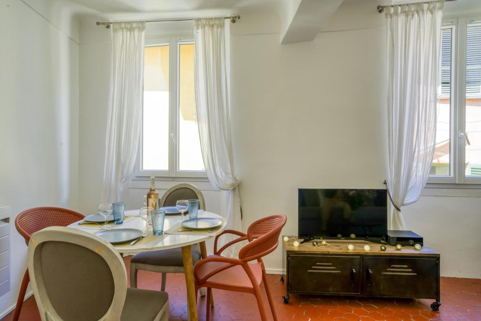 Typique - 2 Bedrooms,Typical Apartment-Old Town Nizza Esterno foto