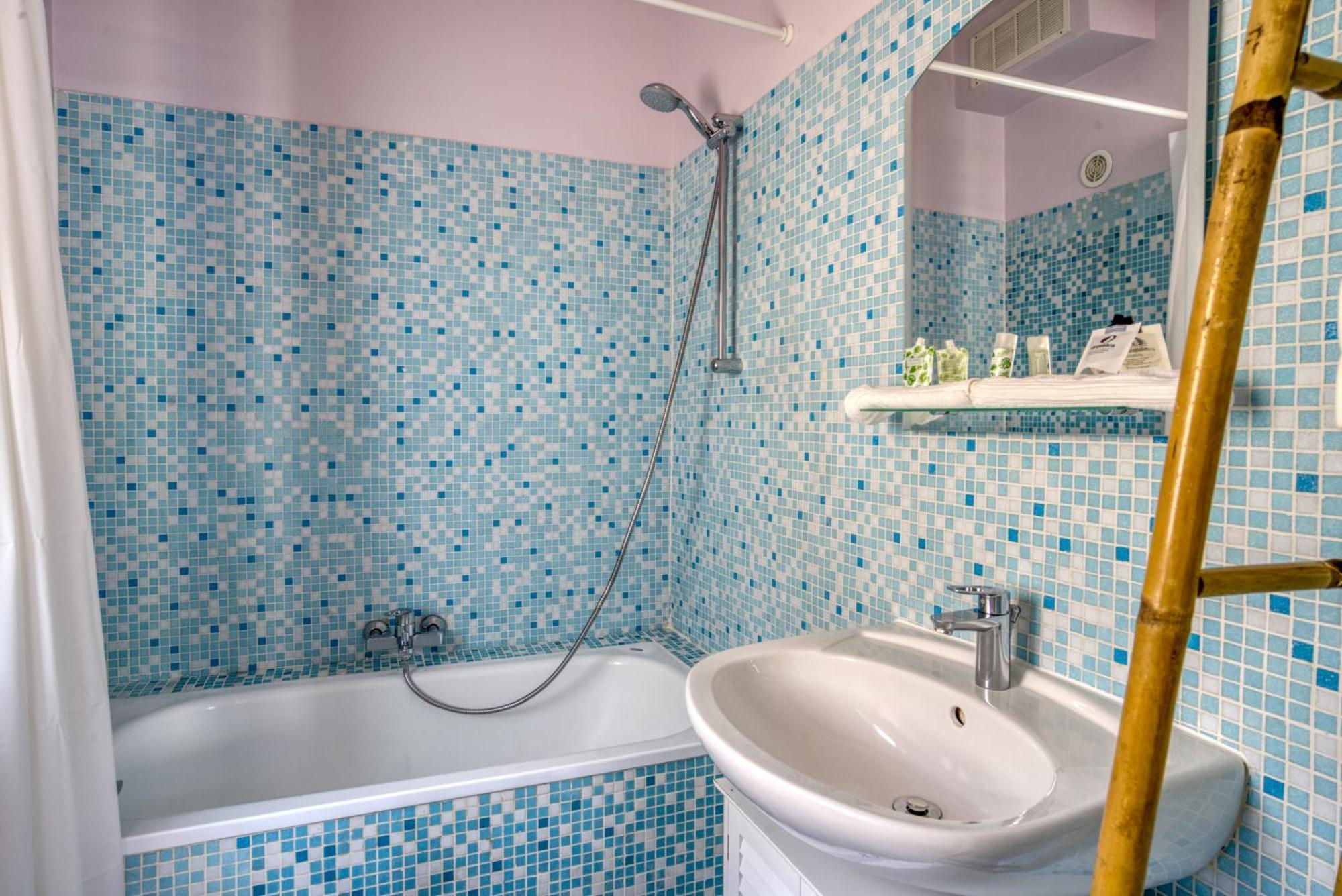 Typique - 2 Bedrooms,Typical Apartment-Old Town Nizza Esterno foto
