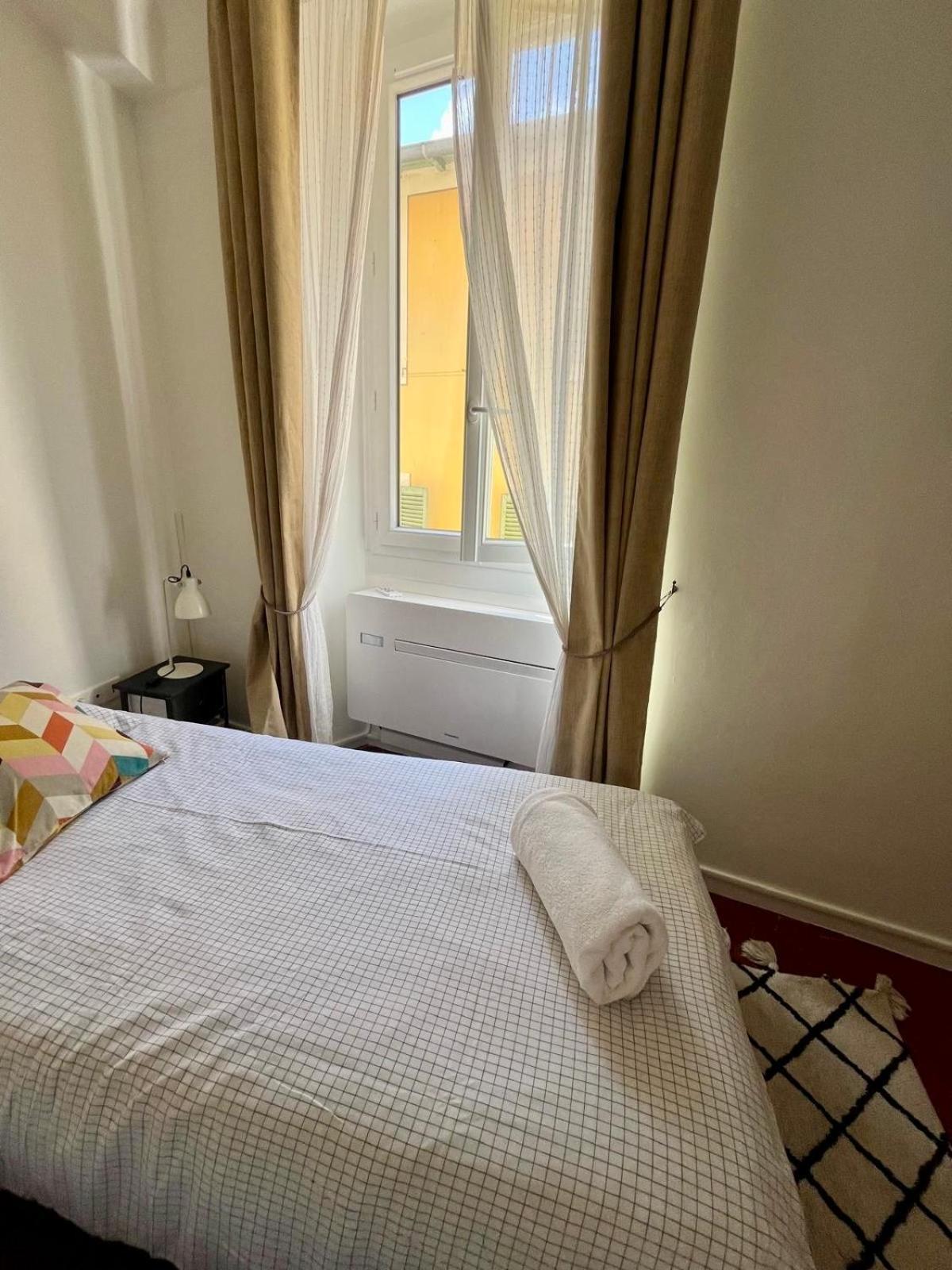 Typique - 2 Bedrooms,Typical Apartment-Old Town Nizza Esterno foto