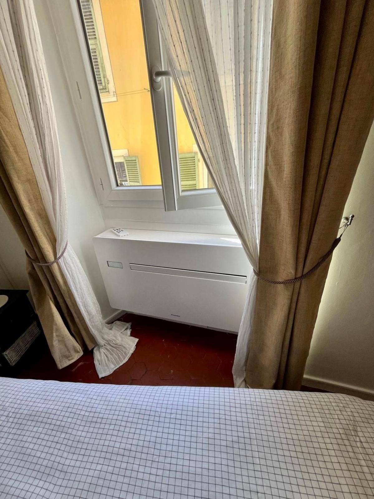 Typique - 2 Bedrooms,Typical Apartment-Old Town Nizza Esterno foto